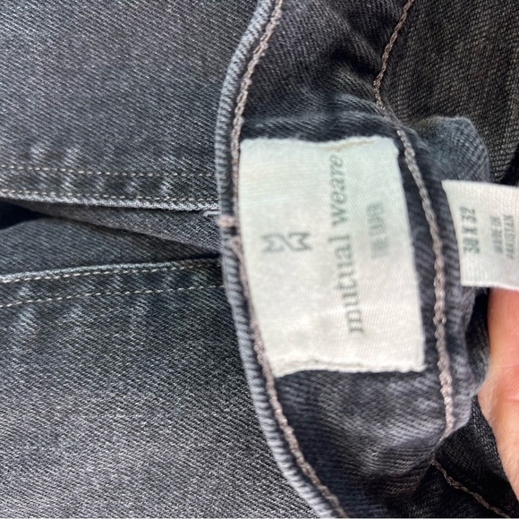 Mutual Weave The Taper black denim jeans 30x32 - Picture 8 of 8